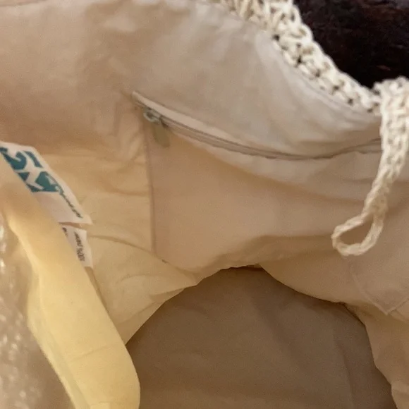 Neutral Straw Canvas Summer Bucket Beach Tote Bag - Picture 5 of 8